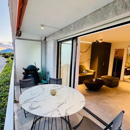 Beautiful Beachfront 4 Pers * 칸느