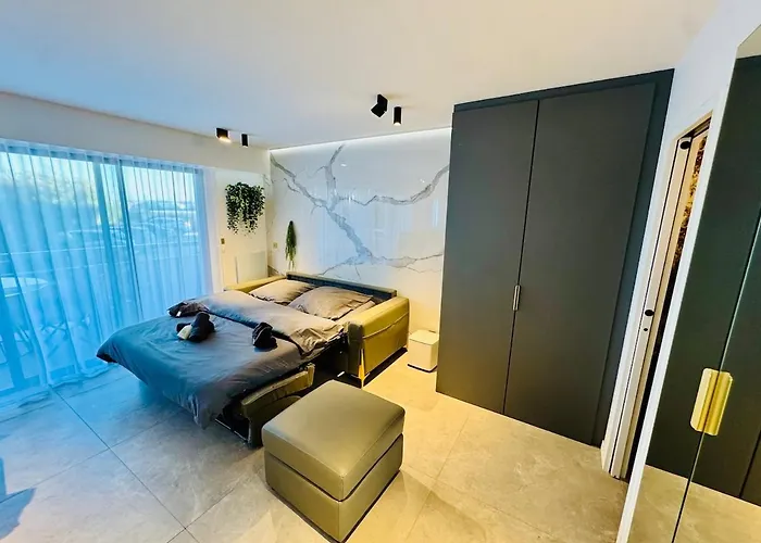 Beautiful Beachfront 4 Pers *