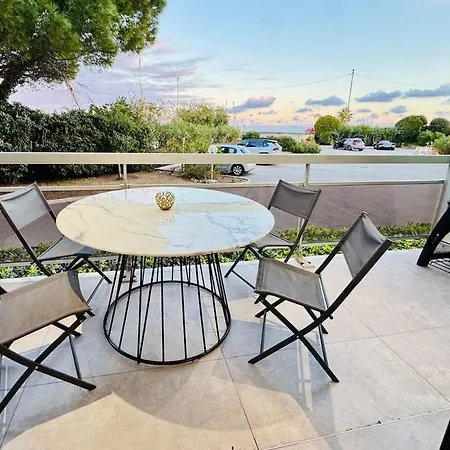 Beautiful Beachfront 4 Pers * Cannes